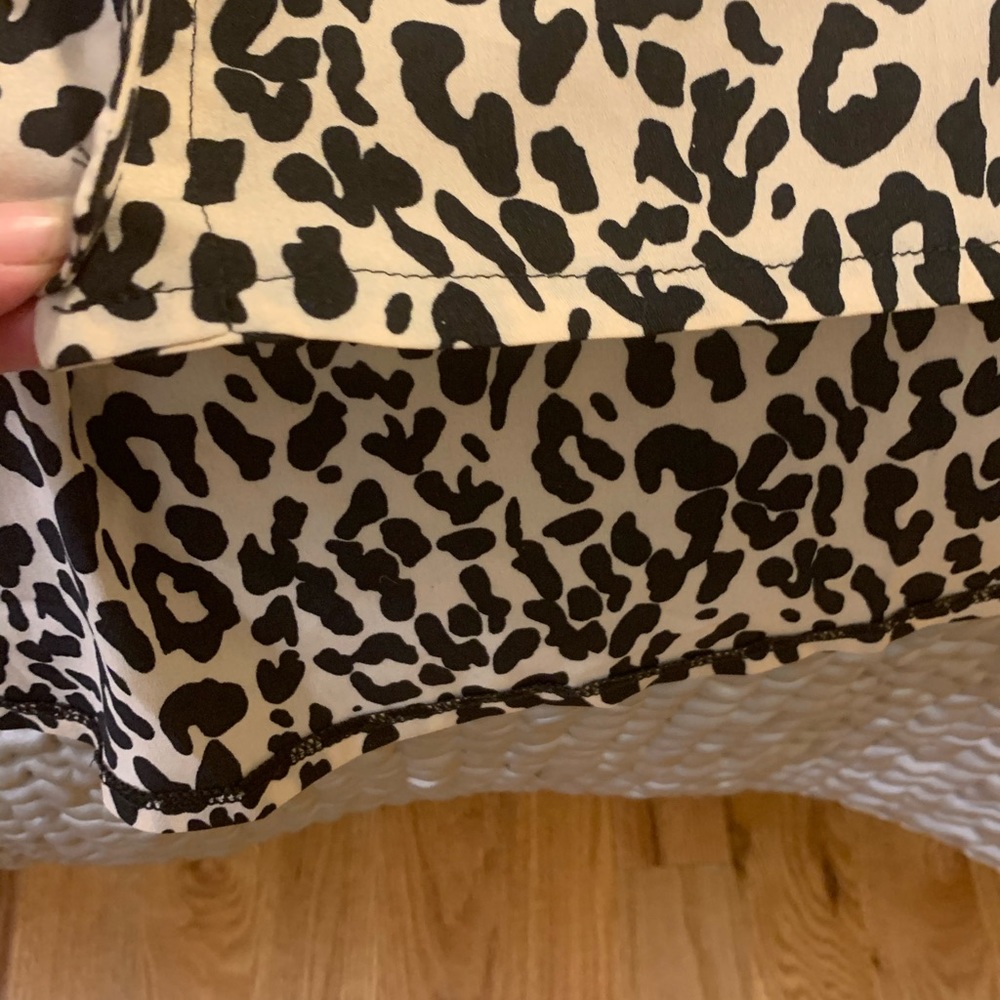 Leopard button down shirt - Picture 4 of 10